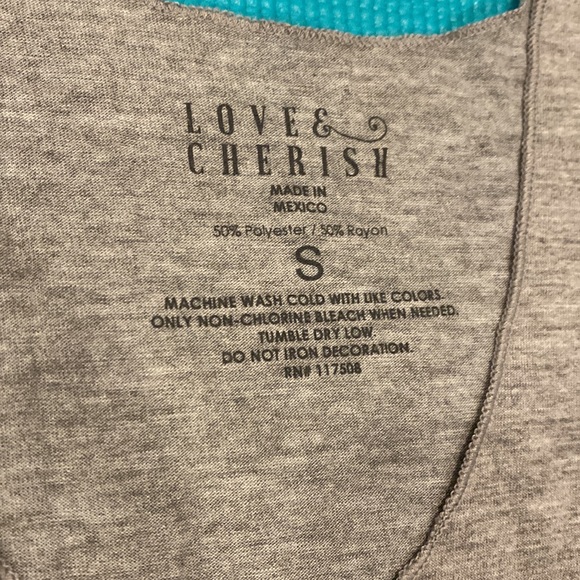 Wifey Vibes Tank Top - Picture 3 of 4